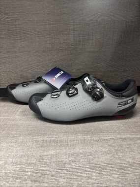Men's Sidi Genius 10 Mega Road Cycling Shoes (Black/Gray) - US 10.8/EUR 45.5